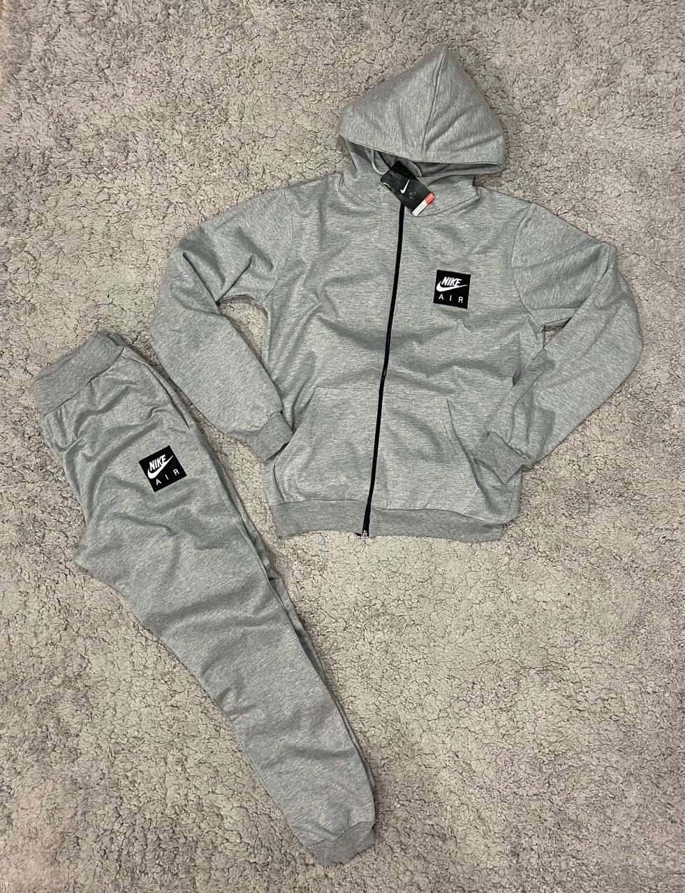 Chándal Nike gris “novedad” "Baja calidad"