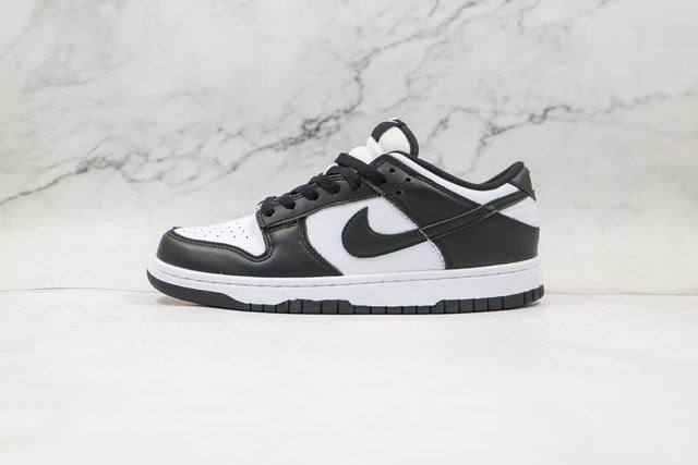 Nike Dunk negra/blanca