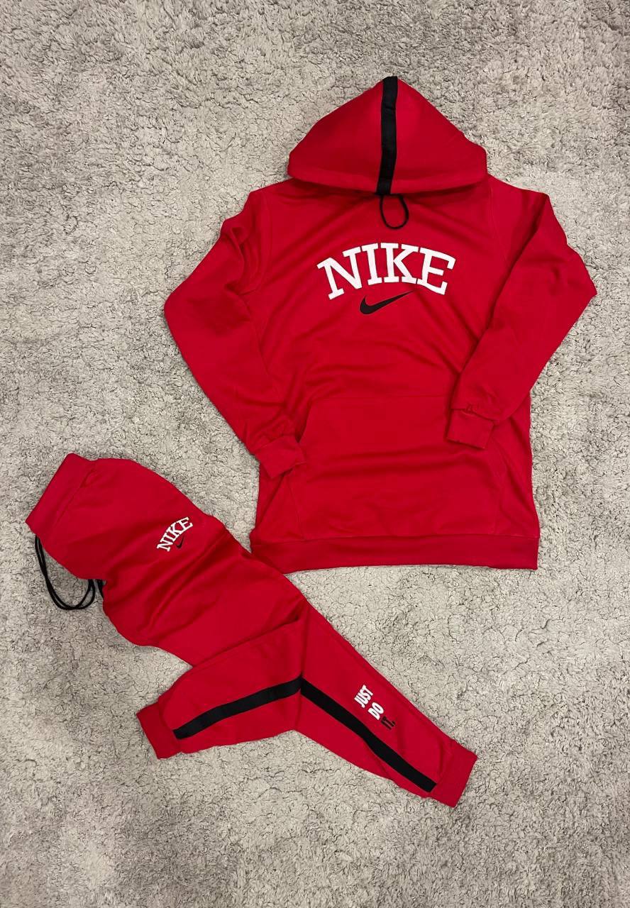 Chándal Nike rojo “novedad” "Baja calidad"