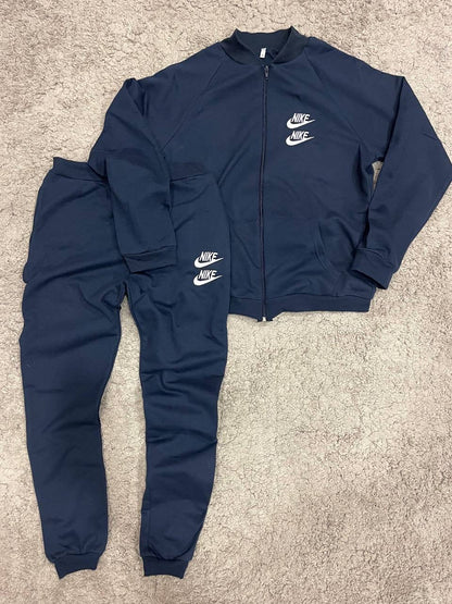 Chándal Nike “nuevo” "Baja calidad"