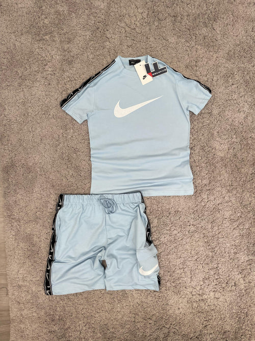 Conjunto de verano NIKE azul claro