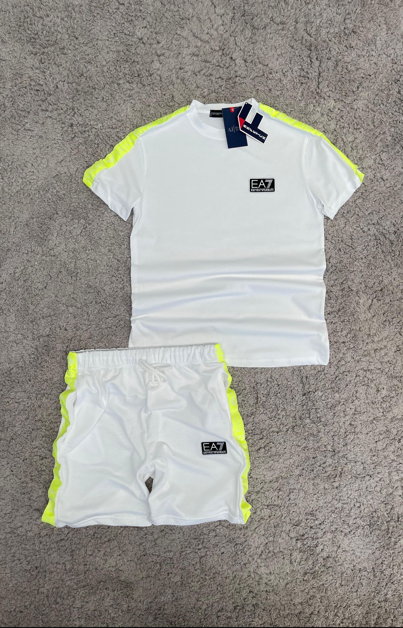 Conjunto de verano EA7