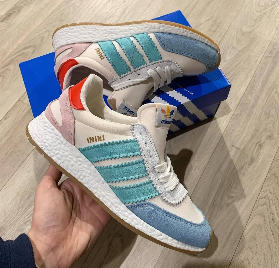 ADIDAS iniki