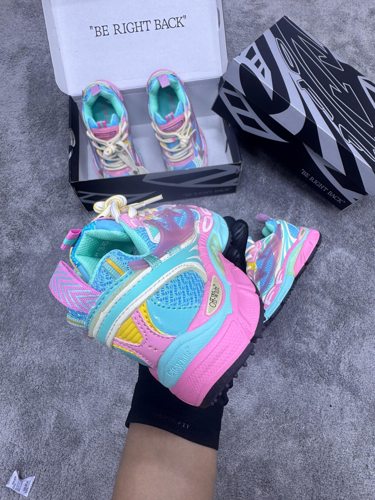 OFF-WHITE Be Right (Bicolor )